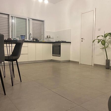 Apt Heart Tlv Arnon 50 Mt From Sea Apartment Тел Авив Екстериор снимка