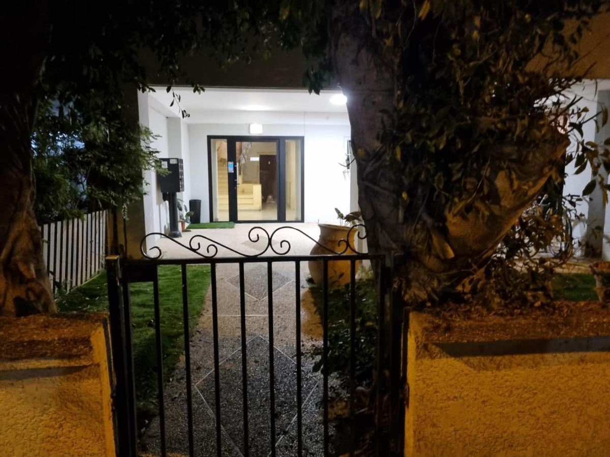 Apt Heart Tlv Arnon 50 Mt From Sea Apartment Тел Авив Екстериор снимка